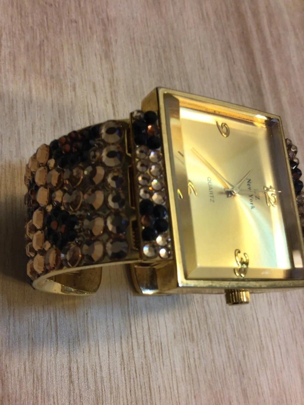Fashion LZ New York Crystal-embellished Quartz Cuff Watch Y2K Glamour Statement